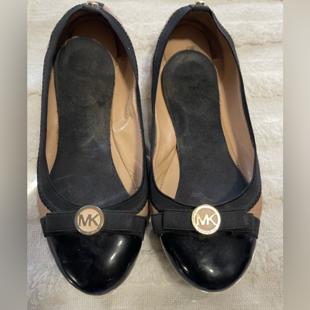 Michael Kors Black and Tan Flats with Gold Logo